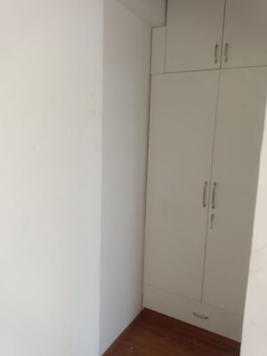 Room in 3 BHK Apartment at ILD Grand, Sector 37c – for Rent