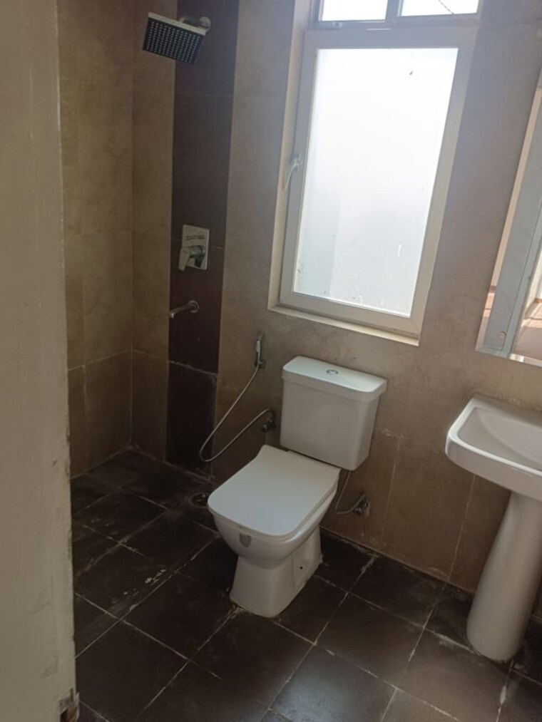 Bathroom, ild-grand 3 Bedroom 1820 Sq.Ft. Apartment In Sector 37c Gurgaon 10066539