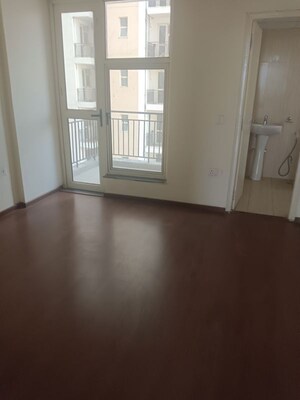 Room in 3 BHK Apartment at Imperia Esfera, Sector 37c – for Sale