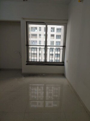 Room in 2 BHK Apartment at Rustomjee Urbania Azziano, Thane West – for Sale