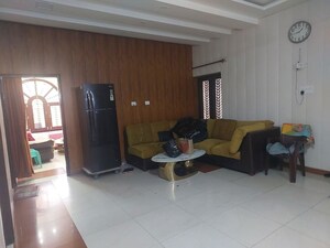 Living Room in 3 BHK Apartment at Gomti Nagar – for Rent
