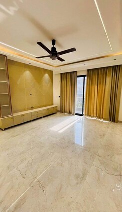 3.5 BHK + Pooja Room Apartment For Rent in Dlf Cyber City