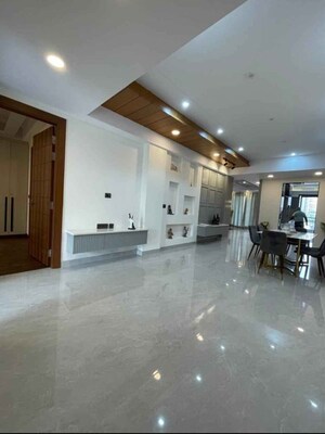 Parking in 3.5 BHK Apartment at Dlf Cyber City, Sector 24 – for Rent