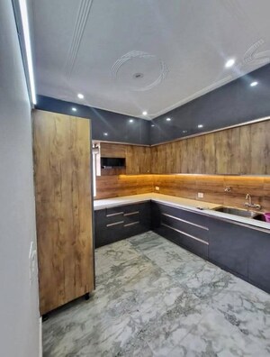 Kitchen in 3.5 BHK Apartment at Dlf Cyber City, Sector 24 – for Rent