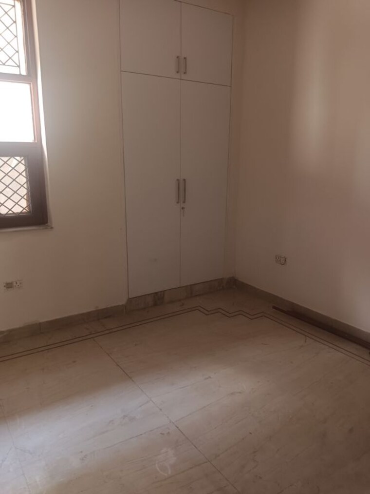 Room, sector 9 3 Bedroom 2250 Sq.Ft. Independent House In Sector 9 Gurgaon 10066593