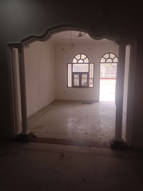 3 BHK + Pooja Room Independent House For Rent in Sector 9