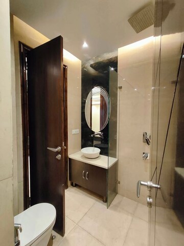 Bathroom in 4 BHK Apartment at Dlf Cyber City, Sector 24 – for Rent
