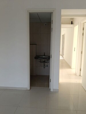 Room in 3 BHK Apartment at Godrej Boulevard, Manjari – for Sale