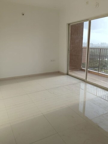 Room in 3 BHK Apartment at Godrej Boulevard Manjri, Manjari – for Sale