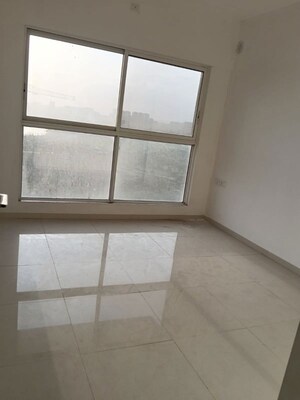 Room in 3 BHK Apartment at Godrej Boulevard Manjri, Manjari – for Sale