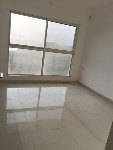 Room in 3 BHK Apartment at Godrej Boulevard Manjri, Manjari – for Sale