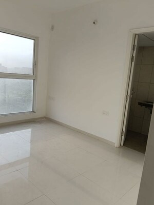 Room in 3 BHK Apartment at Godrej Boulevard Manjri, Manjari – for Sale
