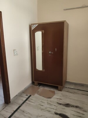 Room in 2 BHK Independent House at Sector 9 – for Rent