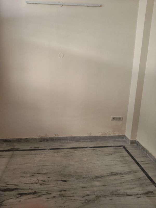 2 BHK + Pooja Room Independent House For Rent in Sector 9