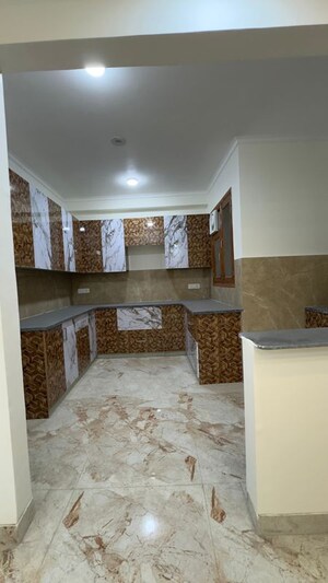 Living Room in 4 BHK Apartment at Palm Residency Chhatarpur, Chattarpur – for Rent