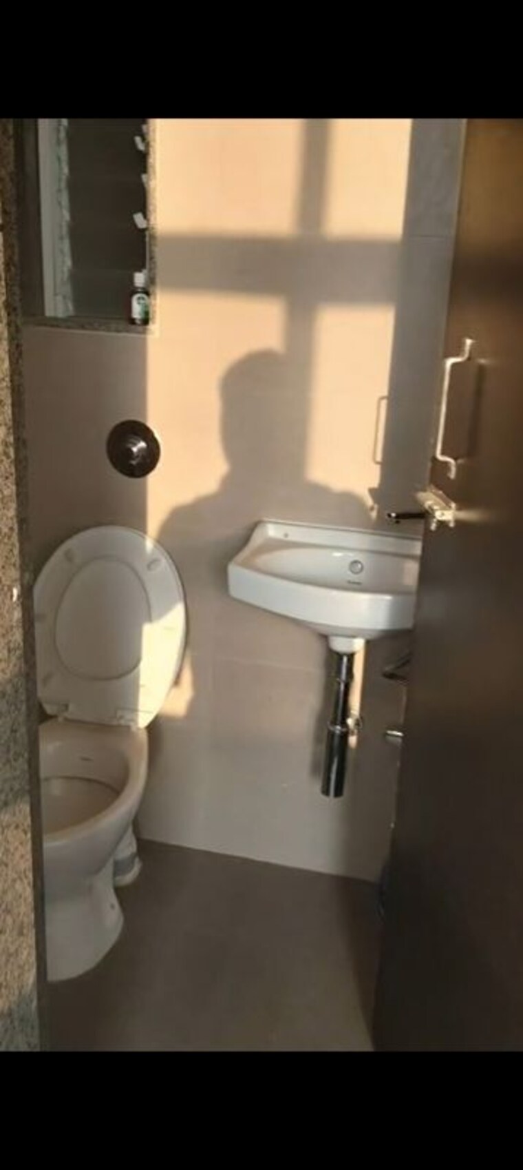 Bathroom, group-satellite-aarambh 1 Bedroom 280 Sq.Ft. Apartment In Malad East Mumbai 10066617