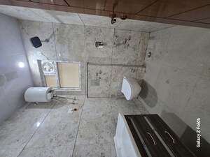 Bathroom in 3 BHK Apartment at Palm Residency Chhatarpur, Chattarpur – for Rent