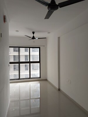 Room in 1 BHK Apartment at UK Iridium, Kandivali East – for Rent