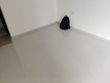 Furnished Amenities in 1 BHK Apartment at UK Iridium, Kandivali East – for Rent