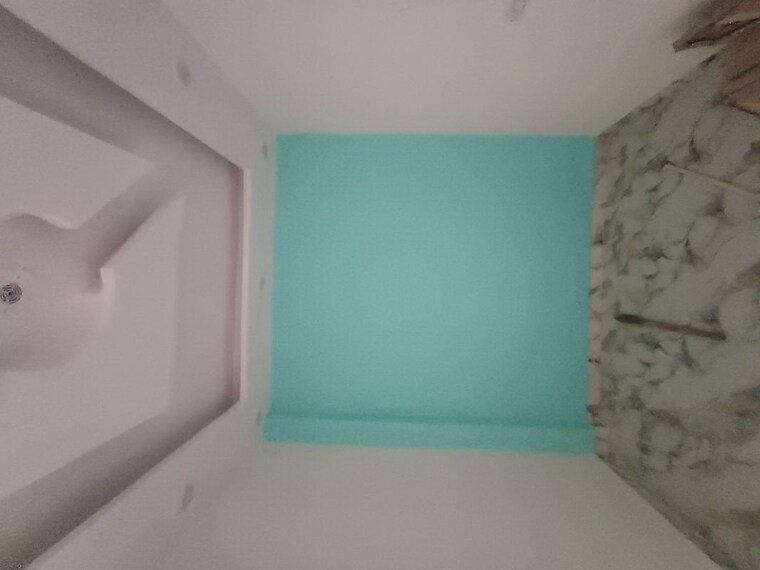 Room, palla 3.5 Bedroom 100 Sq.Yd. Independent House In Palla Faridabad 10066650