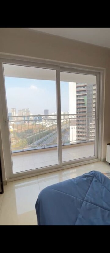 Room in 3 BHK Apartment at Prestige Beverly Hills, Kokapet – for Rent