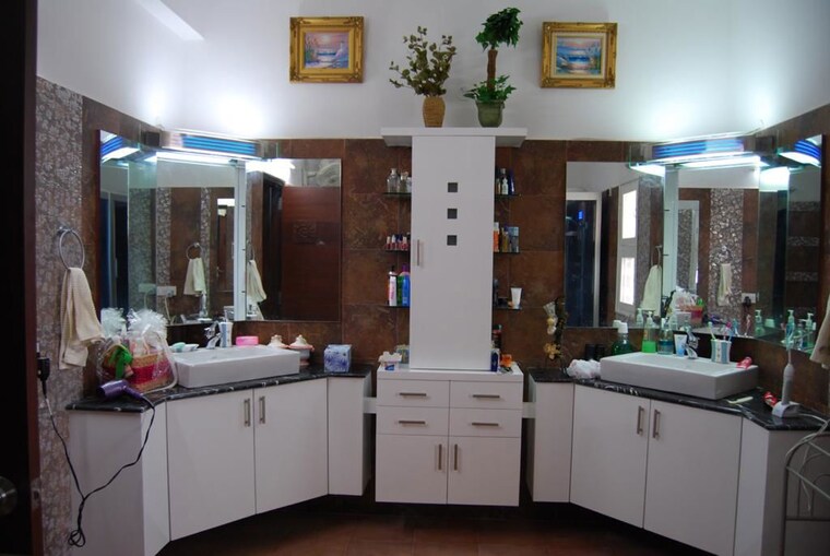 Kitchen, aparna-senor-valley-i 4 Bedroom 4150 Sq.Ft. Villa In Jubilee Hills Hyderabad 10066684