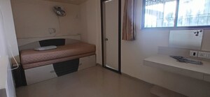Room in 3.5 BHK Apartment at Dashabhuja CHS, Kothrud – for Rent