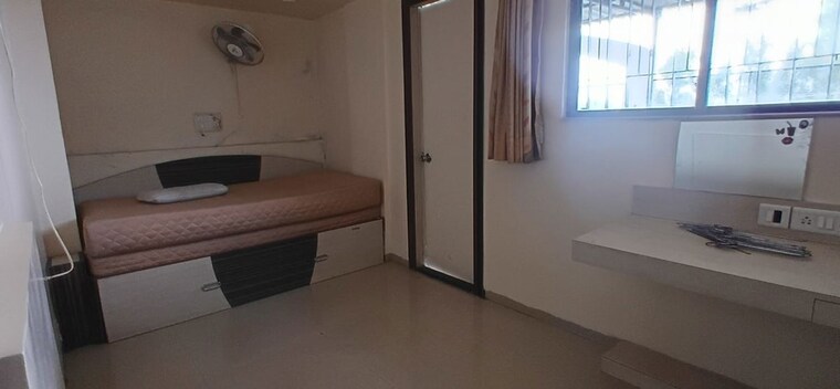 Room, dashabhuja-chs 3.5 Bedroom 1700 Sq.Ft. Apartment In Kothrud Pune 10066693