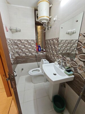 Master Bedroom in 2 BHK Apartment at Suncity Avenue 76, Sector 76 – for Sale