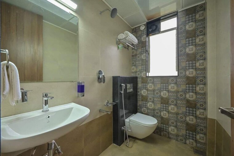 Bathroom, kandivali west 2 Bedroom 750 Sq.Ft. Apartment In Kandivali West Mumbai 10066703