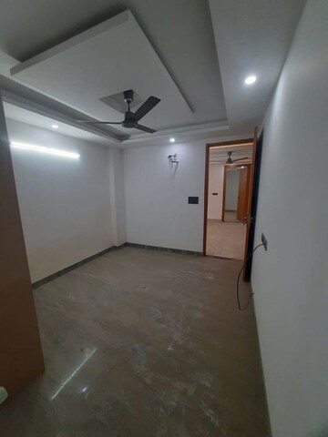 Room in 3 BHK Independent House at Chattarpur – for Rent