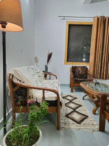 Furnished Amenities in 3 BHK Apartment at Pragati Vihar  – for Rent