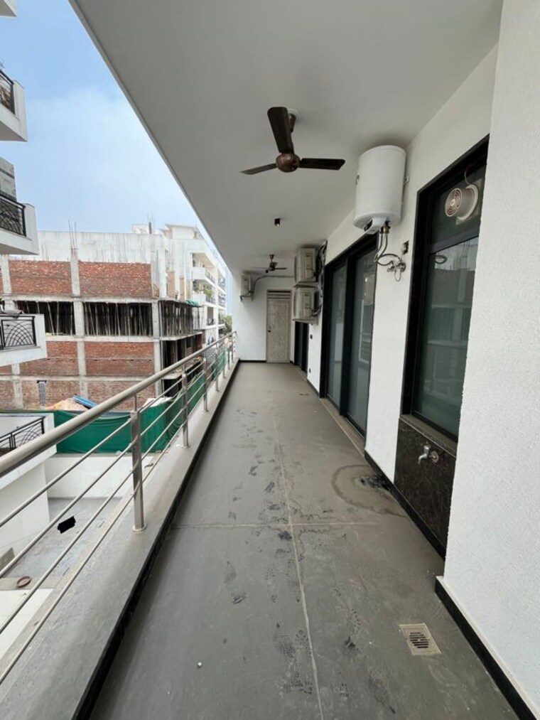 Balcony, sector 60 4 Bedroom 4000 Sq.Ft. Builder Floor In Sector 60 Gurgaon 10066773
