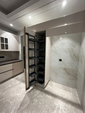 Parking in 4 BHK Builder Floor at BPTP Astaire Gardens, Sector 70a – for Sale