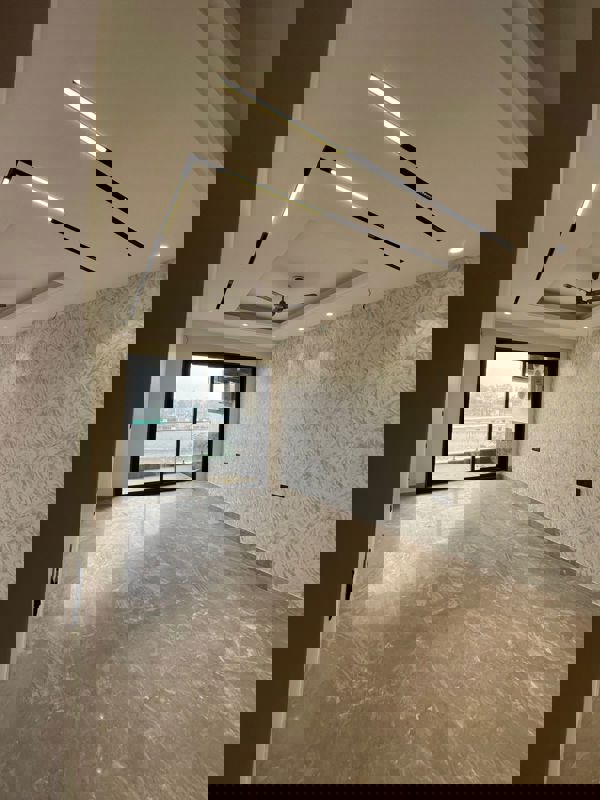 4 BHK + Pooja Room,Servant Room,Study Room 3200 Sq.Ft. Builder Floor in BPTP Astaire Gardens