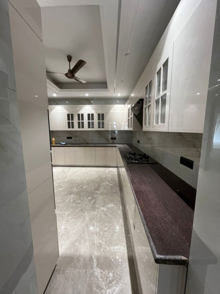 Kitchen, dlf-atria 4 Bedroom 3900 Sq.Ft. Builder Floor In Dlf Phase ii Gurgaon 10066791