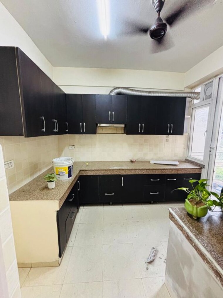 Kitchen, tulip-orange 3 Bedroom 1437 Sq.Ft. Apartment In Sector 70 Gurgaon 10066799