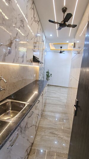 Kitchen in 2 BHK Builder Floor at Malviya Nagar – for Rent