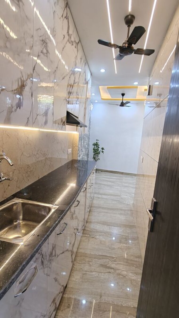 Kitchen, malviya nagar 2 Bedroom 1000 Sq.Ft. Builder Floor In Malviya Nagar Delhi 10066813