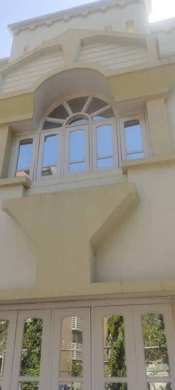 Room in 3 BHK Villa at Satellite – for Sale