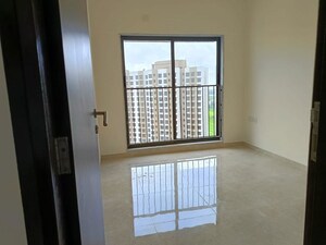 3 BHK Apartment For Sale in Laxmi Madhuvan, Malad East
