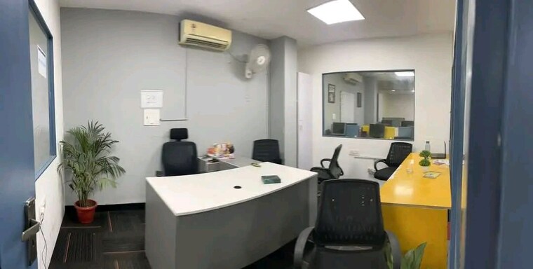 Team Area, sector 2 Commercial Office Space 650 Sq.Ft. In Sector 2 Noida 10066867