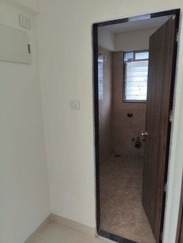 Bathroom in 1 BHK Apartment at Chembur – for Rent