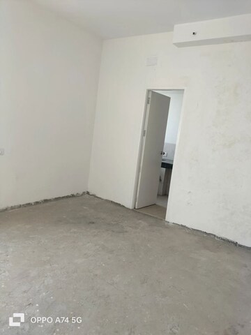 Room in 3 BHK Apartment at Jaypee Greens Klassic Heights, Sector 134 – for Sale