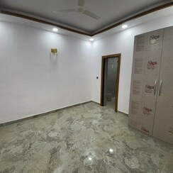 3 BHK + Servant Room Apartment For Rent in Saffron Kanishka Tower