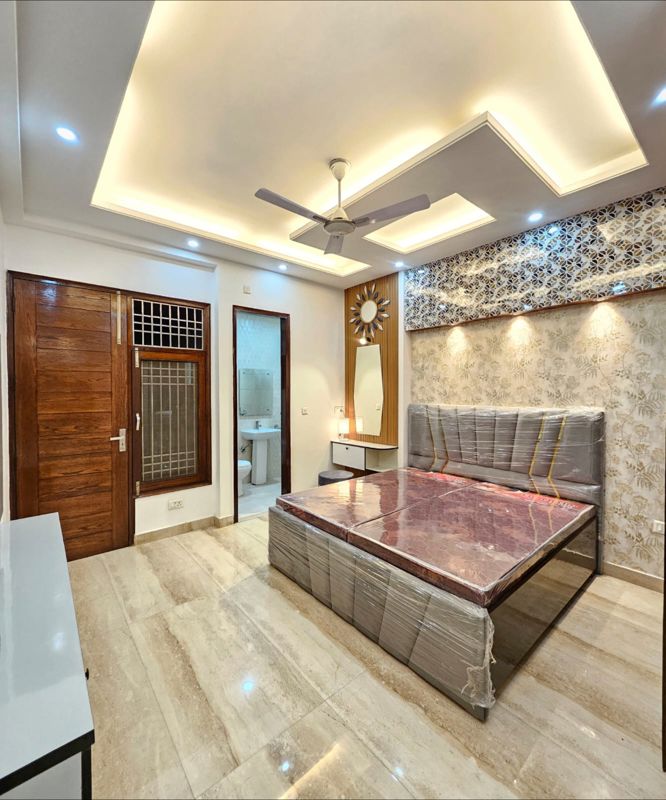 3.5 BHK + Extra Room Builder Floor For Rent in Shanti Plaza Vaishali