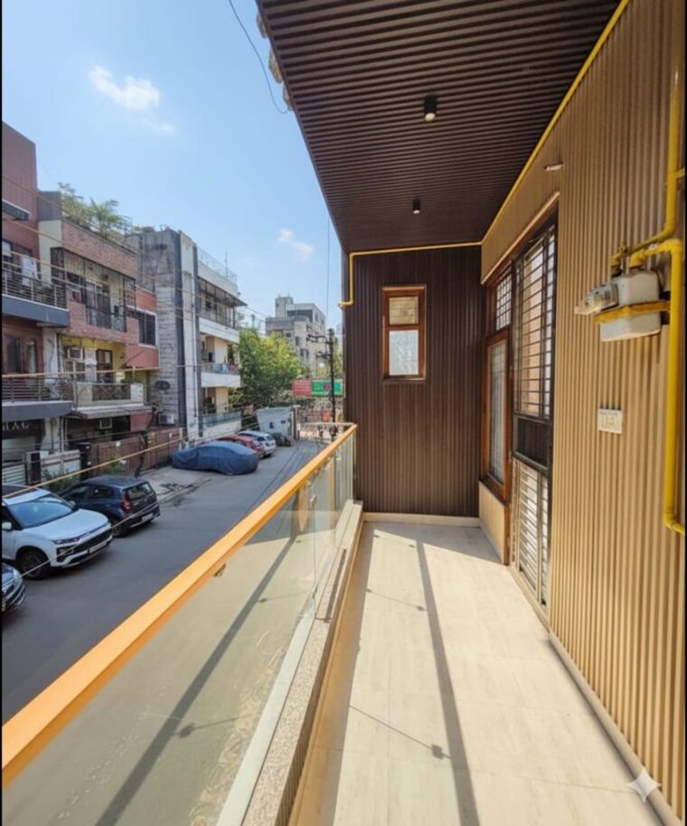 Balcony, shanti-plaza-vaishali 3.5 Bedroom 1600 Sq.Ft. Builder Floor In Vaishali Sector 4 Ghaziabad 10066919