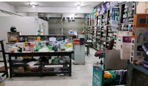  Shop For Rent in Hazratganj