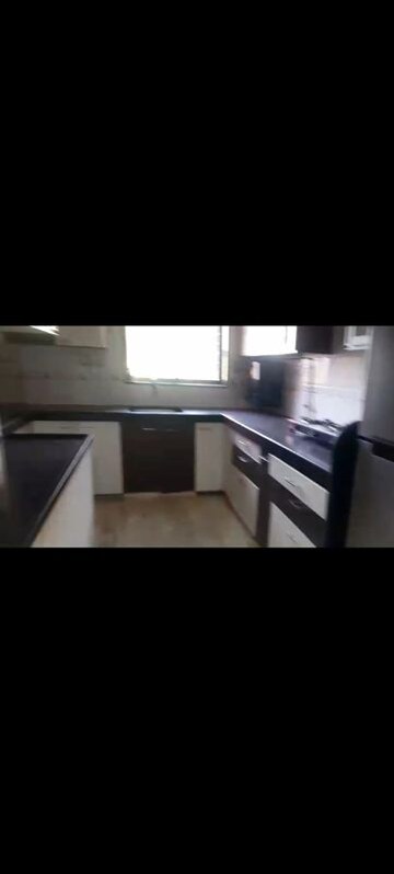 Master Bedroom in 2 BHK Apartment at Vardhman Gardens, Balkum Pada – for Rent