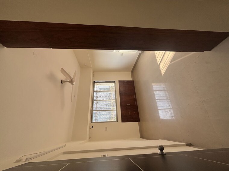 Bathroom, man-shanti-sadan 3 Bedroom 950 Sq.Ft. Apartment In Bandra West Mumbai 10066950